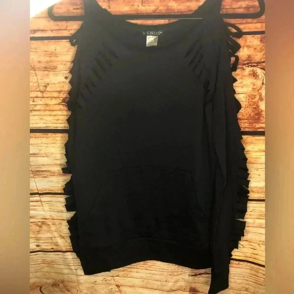 😎Black long sleeve top😎 - Picture 11 of 14
